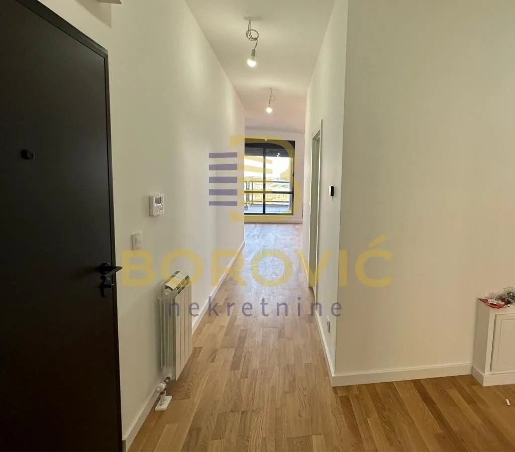 Prodaja, četvorosoban stan, 124m², Karaburma, Palilula Sve Podlokacije