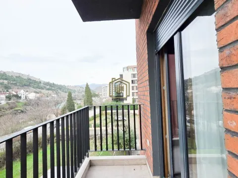 Rent, one bedroom apartment, 43m², Vezirov Most, Podgorica - image 9