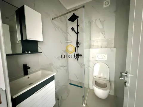 Izdavanje, dvosoban stan, 56m², Central Point, Podgorica - image 5