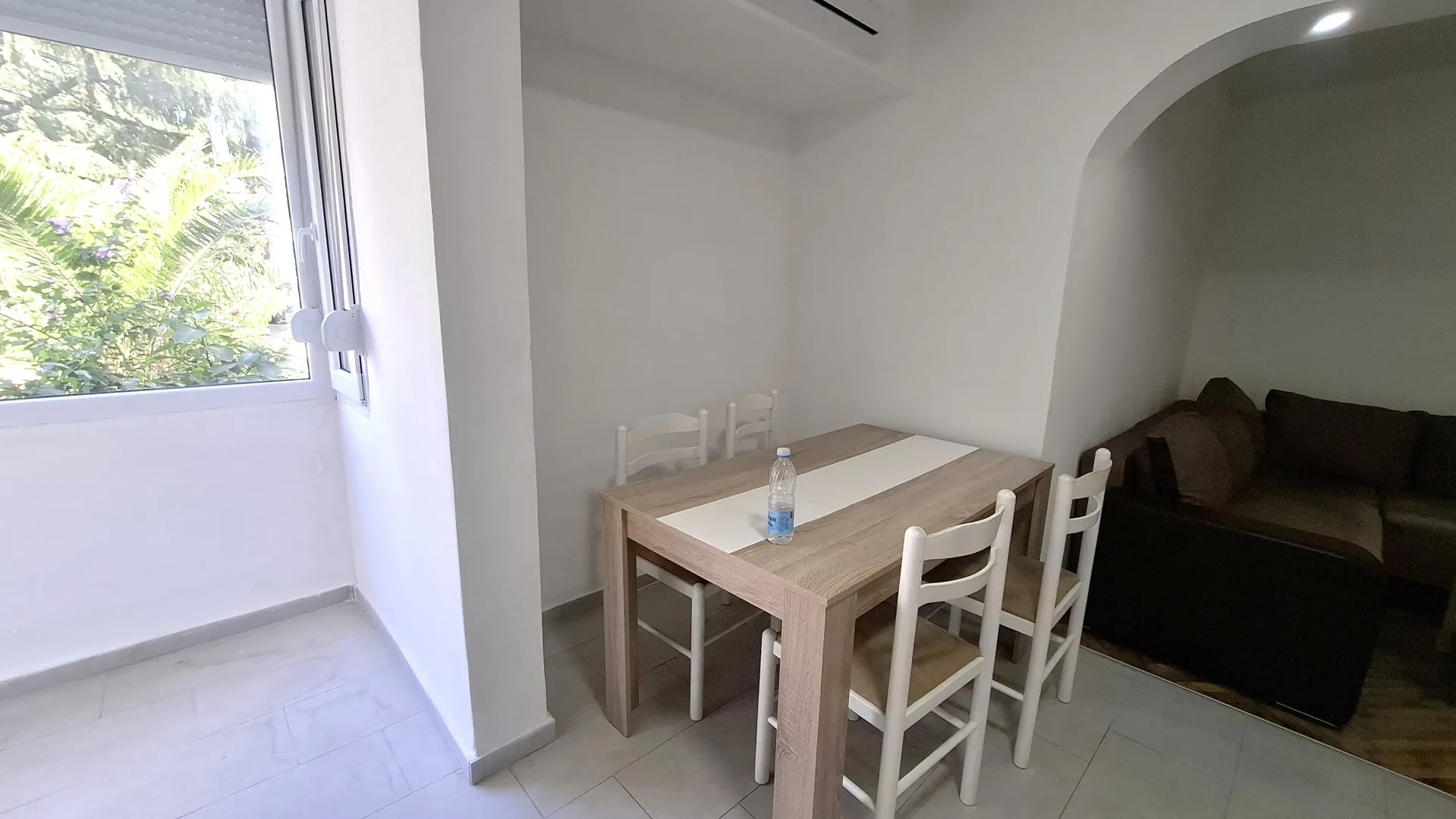 Prodaja, dvosoban stan, 60m², Centar, Bar