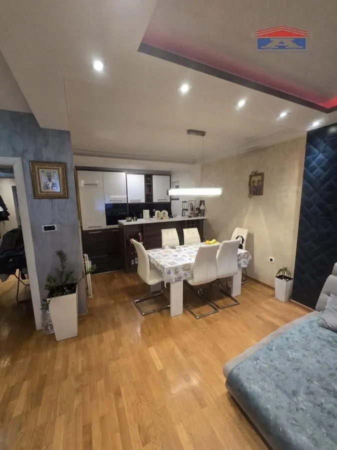 Prodaja, dvosoban stan, 57m², Nova Detelinara, Novi Sad Sve Podlokacije