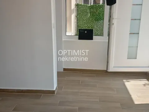 Prodaja, kuća, 43m², Severni Bulevar, Zvezdara Sve Podlokacije - image 5