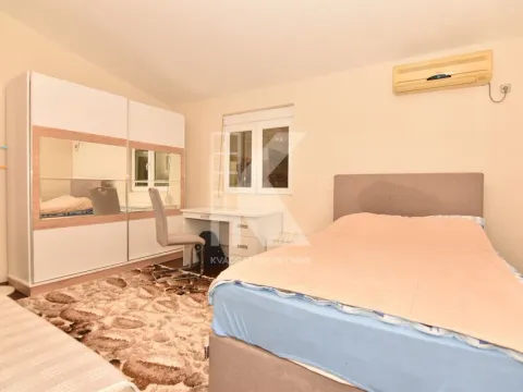 Sale, house, 175m², Vranići, Podgorica - image 14