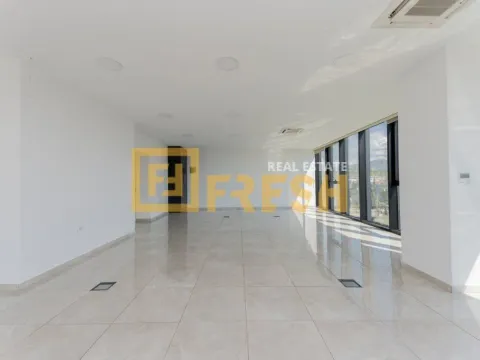 Izdavanje, poslovni prostor, 100m², Preko Morače, Podgorica - image 4