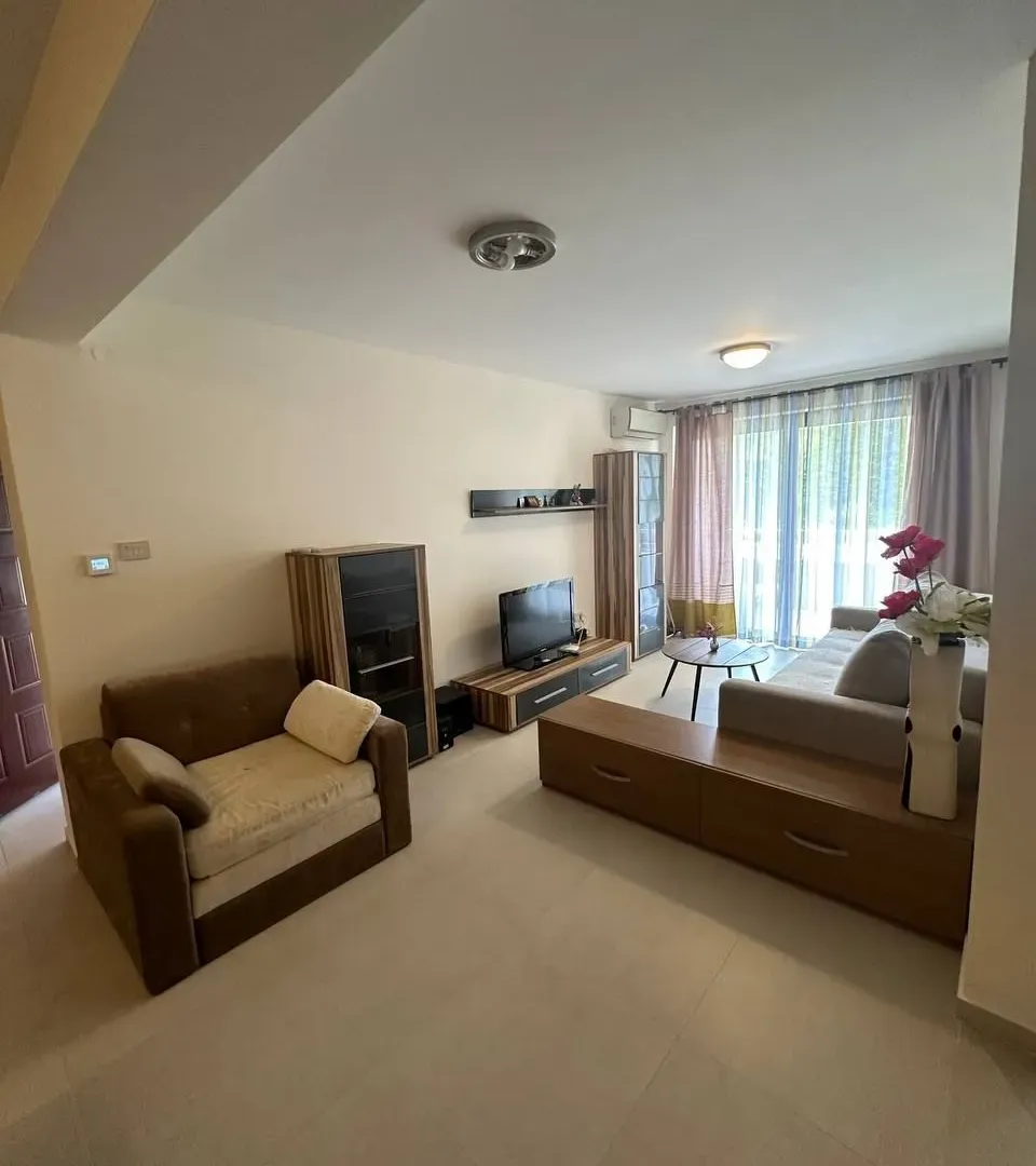 Prodaja, jednosoban stan, 60m², Pržno, Budva