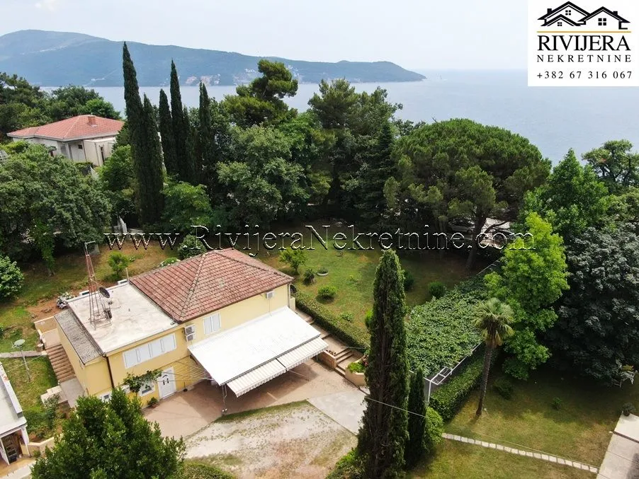 Prodaja, kuća, 262m², Centar, Herceg Novi