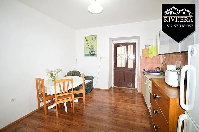 Prodaja, trosoban stan, 71m², Kumbor, Herceg Novi