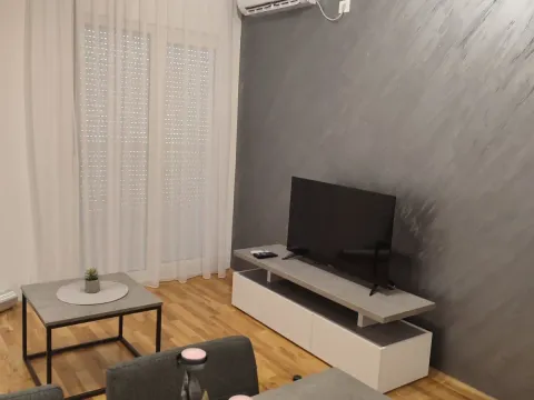 Rent, one bedroom apartment, 39m², Stari Aerodrom, Podgorica - image 4