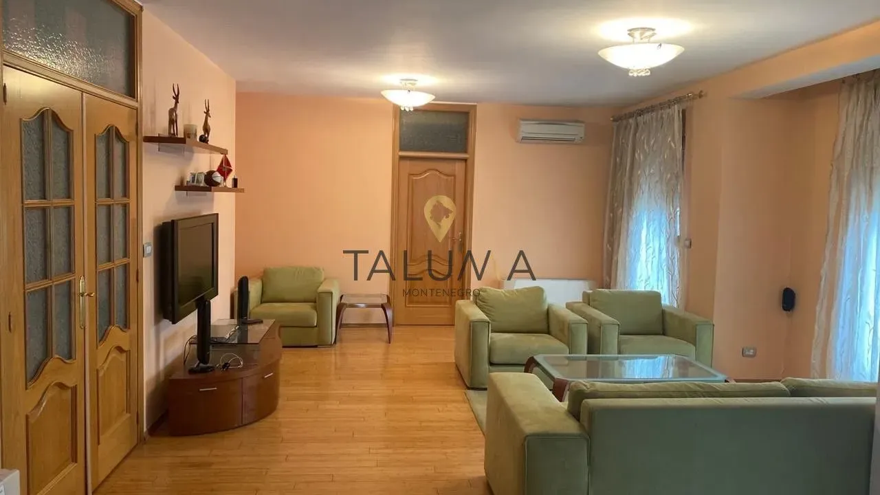 Prodaja, stan, 200m², Preko Morače, Podgorica