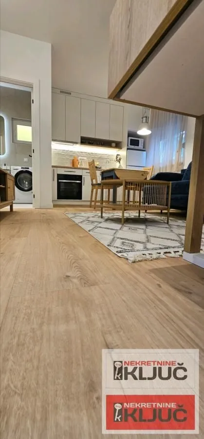 Izdavanje, jednosoban stan, 36m², Centar, Novi Sad