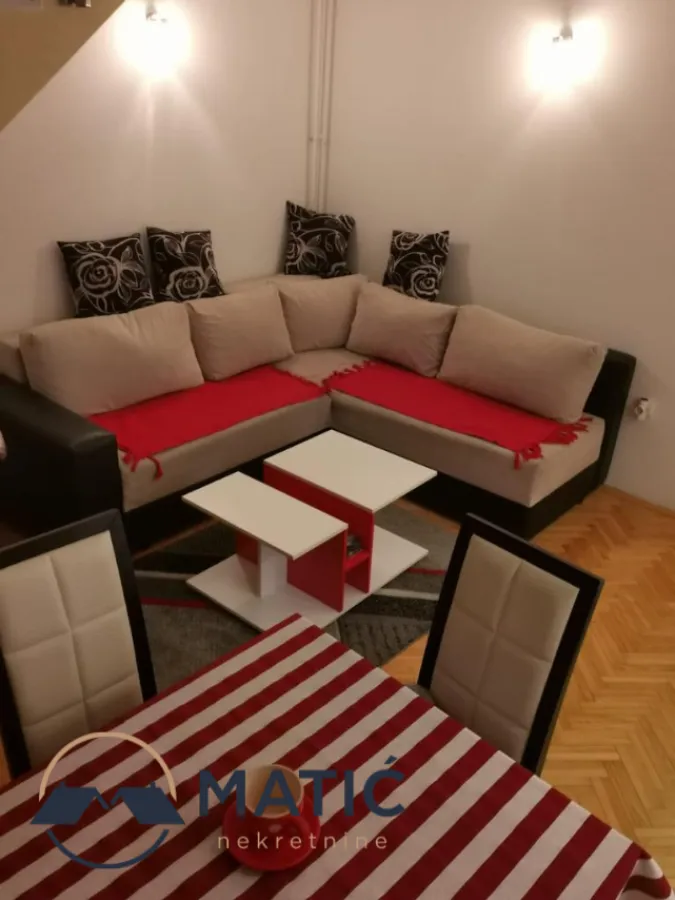 Izdavanje, trosoban stan, 43m², Detelinara, Novi Sad Sve Podlokacije