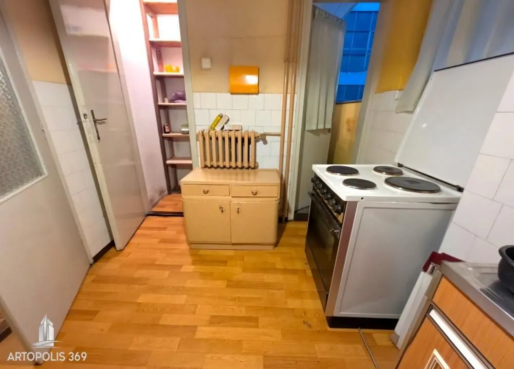 Prodaja, dvosoban stan, 60m², Novi Beograd Blok 1 Fontana, Novi Beograd Sve Podlokacije