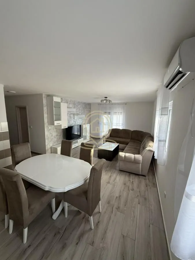 Izdavanje, četvorosoban stan, 91m², Telep, Novi Sad Sve Podlokacije