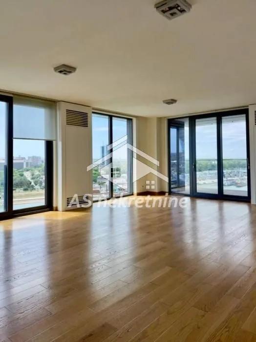 Rent, three bedroom apartment, 142m², Savski Venac, Beograd