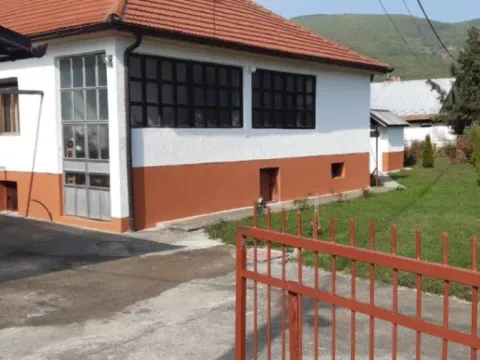 Prodaja, kuća, 136m², Centar, Berane - image 11