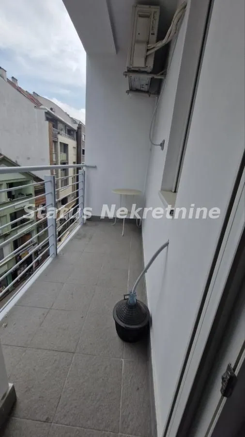 Izdavanje, četvorosoban stan, 116m², Novi Sad, Srbija