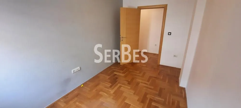 Rent, office space, 146m², Salajka, Novi Sad Sve Podlokacije