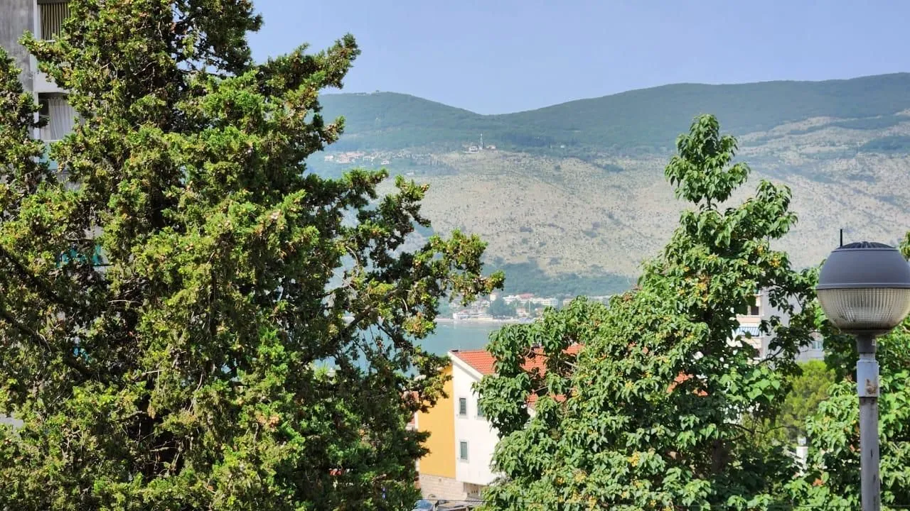Sale, two bedroom apartment, 80m², Topla, Herceg Novi