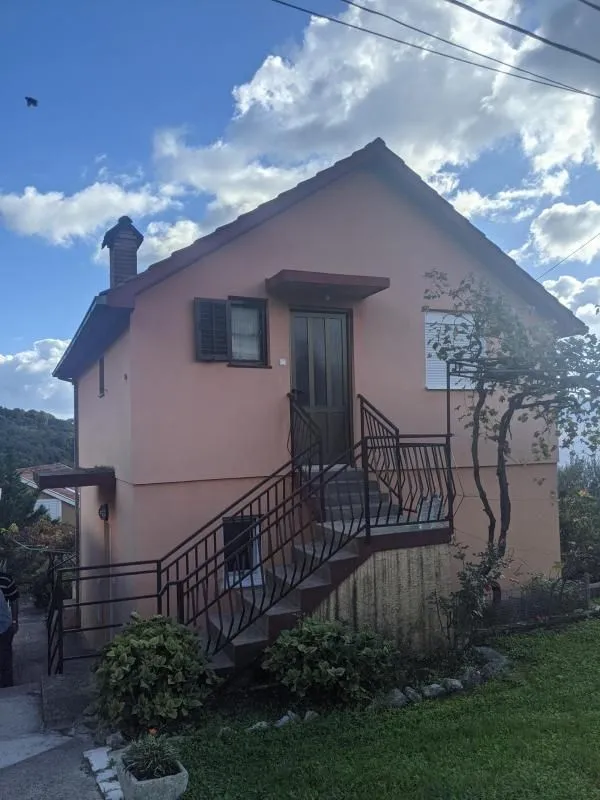 Prodaja, kuća, 101m², Mojdež, Herceg Novi