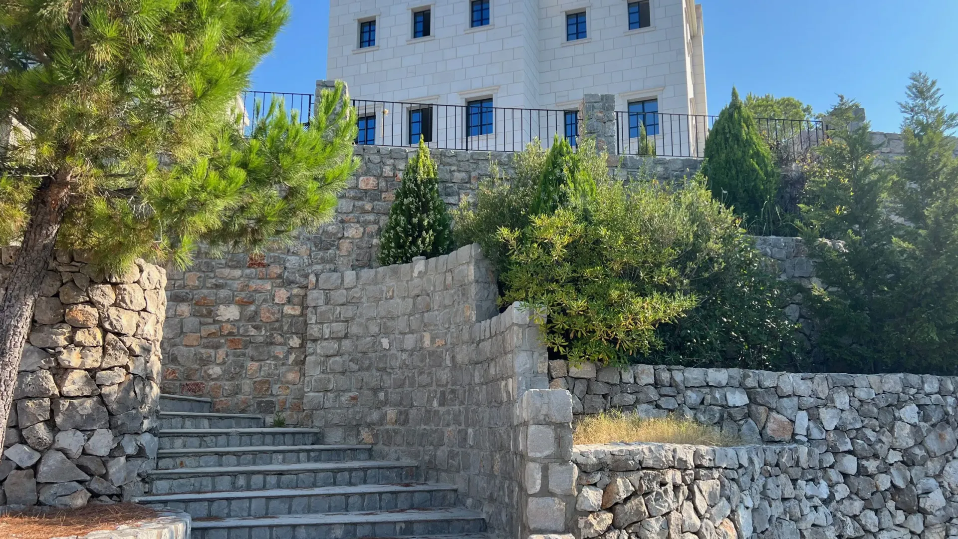 Sale, house, 872m², Kotor, Crna Gora