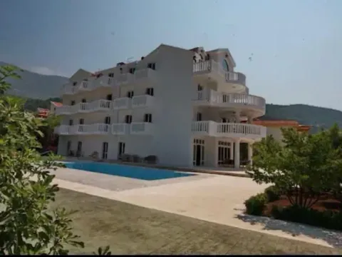 Prodaja, ugostiteljski objekat, 1500m², Centar, Budva - image 2
