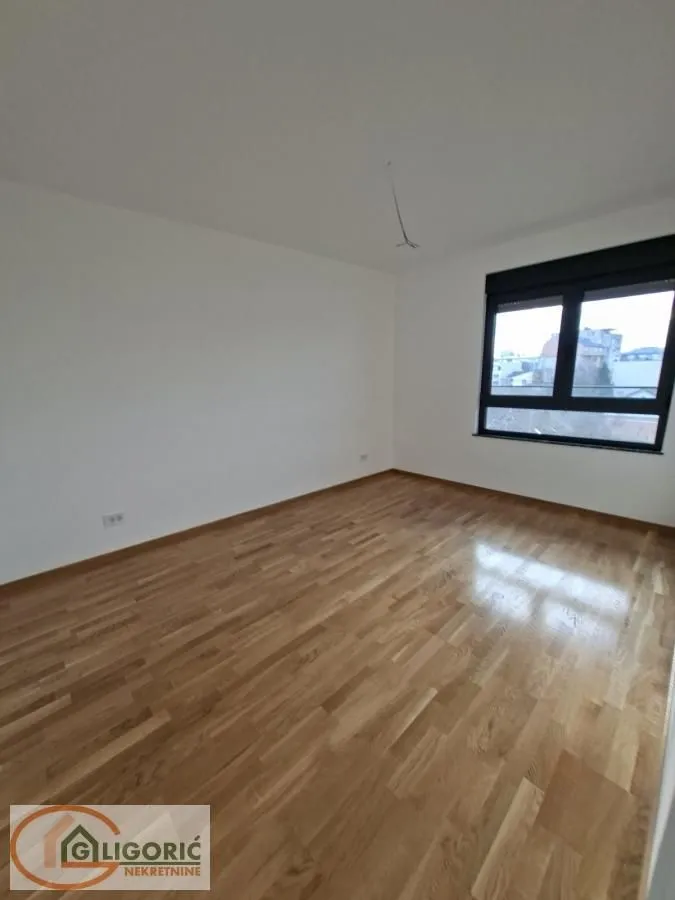 Prodaja, dvosoban stan, 56m², Pančevo, Srbija