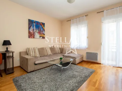 Rent, one bedroom apartment, 51m², City Kvart, Podgorica - image 1