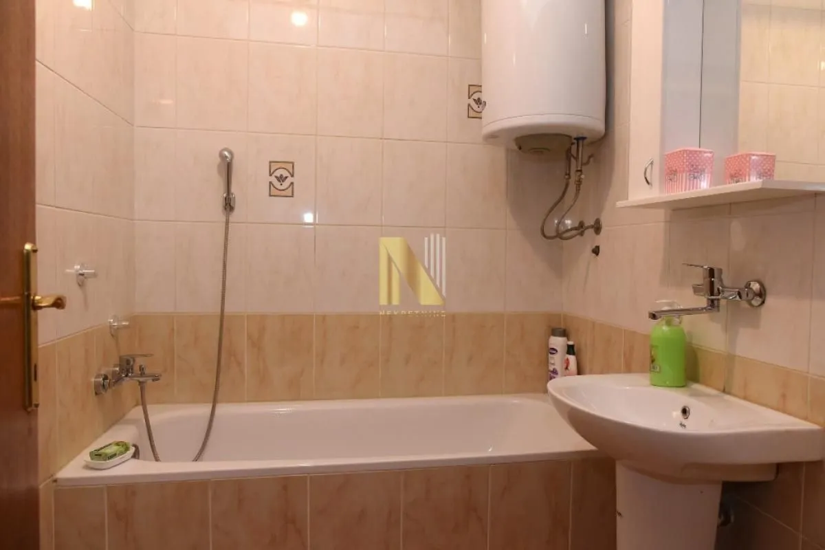 Izdavanje, dvosoban stan, 49m², Betanija, Novi Sad Sve Podlokacije