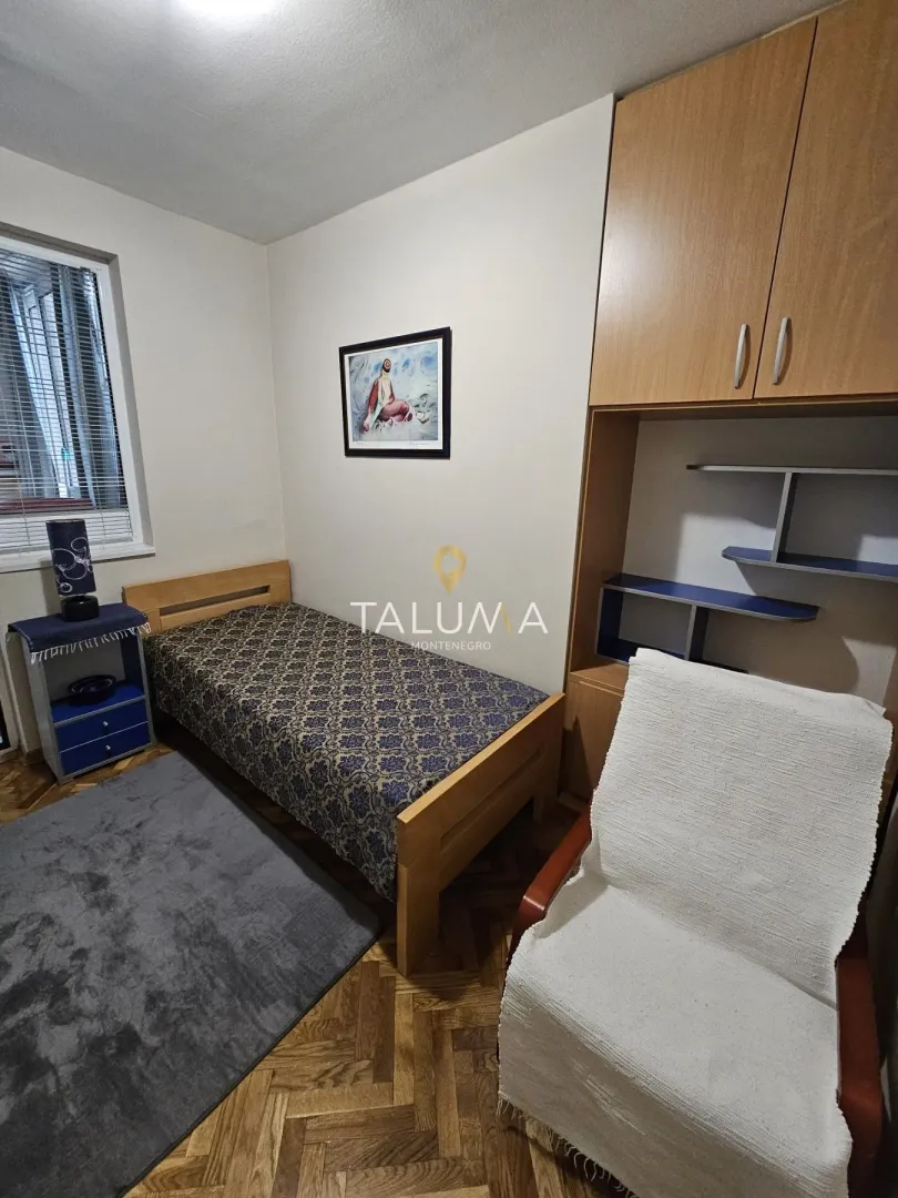 Rent, three bedroom apartment, 100m², Blok 6, Podgorica