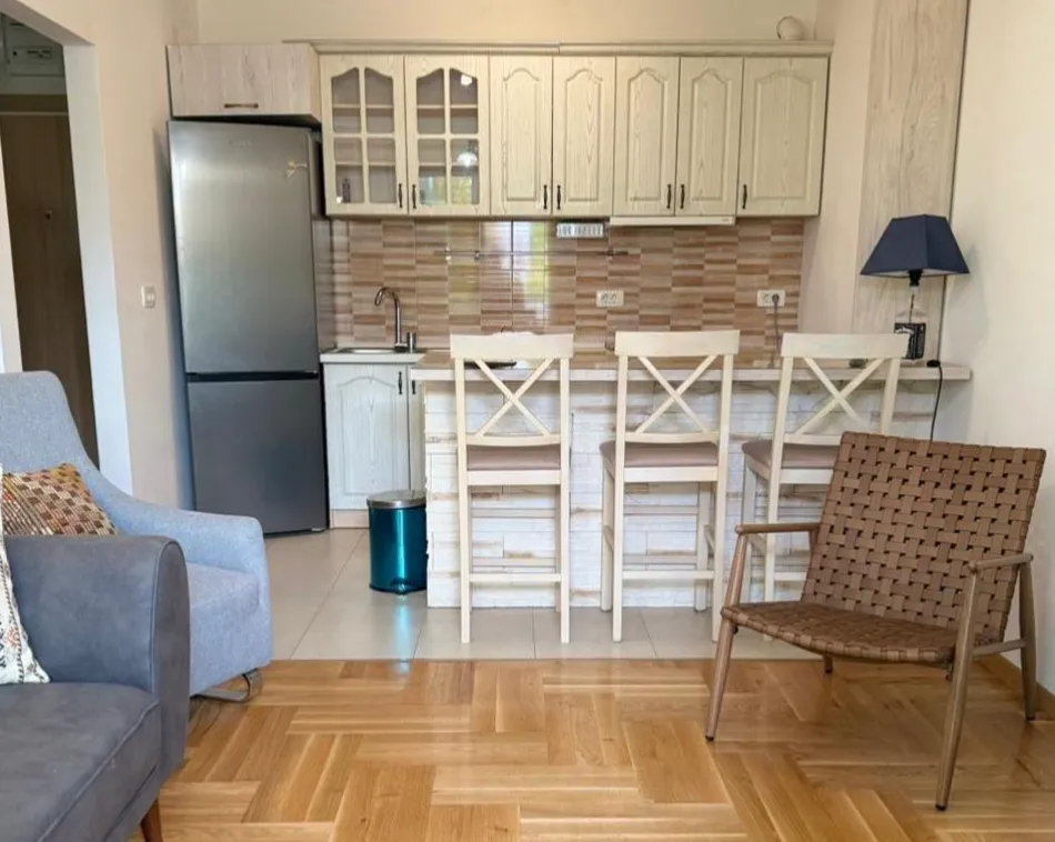 Prodaja, jednosoban stan, 58m², Tivat, Crna Gora