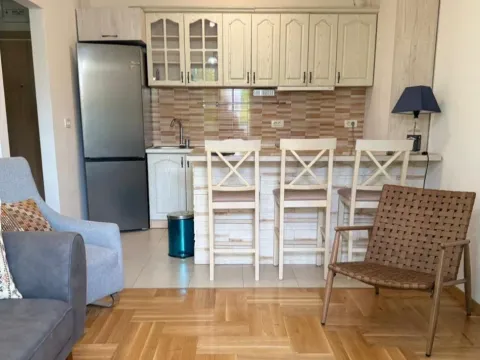 Prodaja, jednosoban stan, 58m², Tivat, Crna Gora - image 1