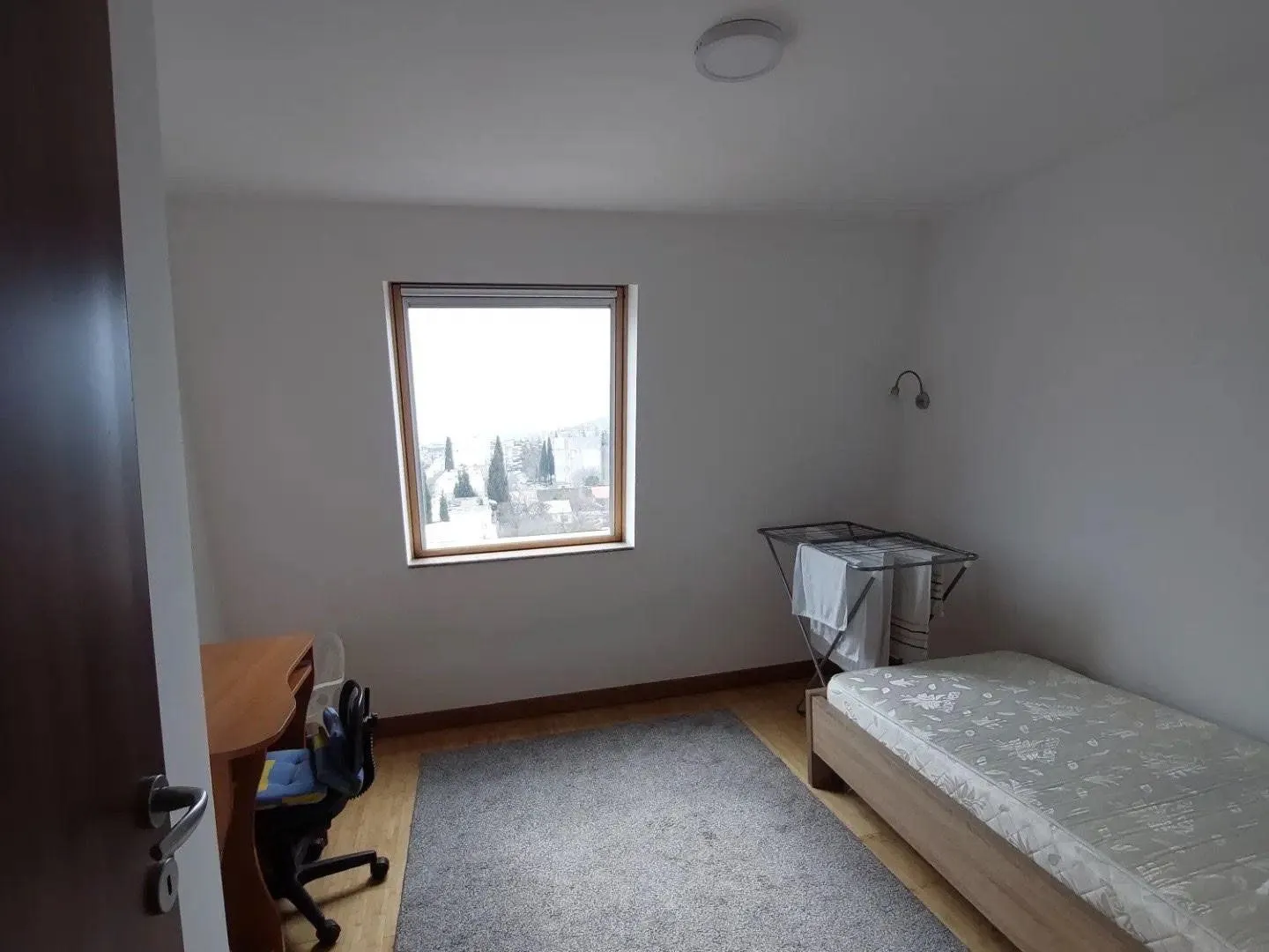 Izdavanje, dvosoban stan, 82m², Ljubović, Podgorica