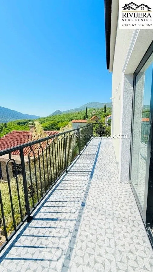 Prodaja, trosoban stan, 117m², Herceg Novi, Crna Gora