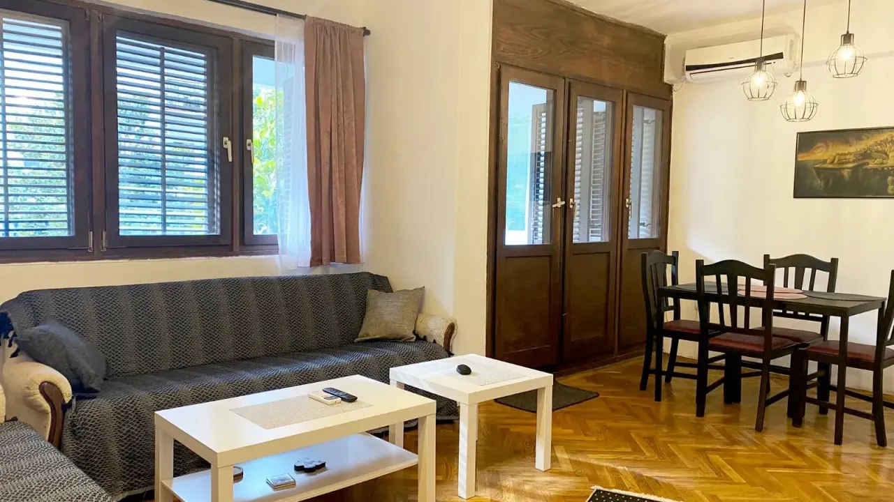 Sale, two bedroom apartment, 69m², Centar, Ulcinj