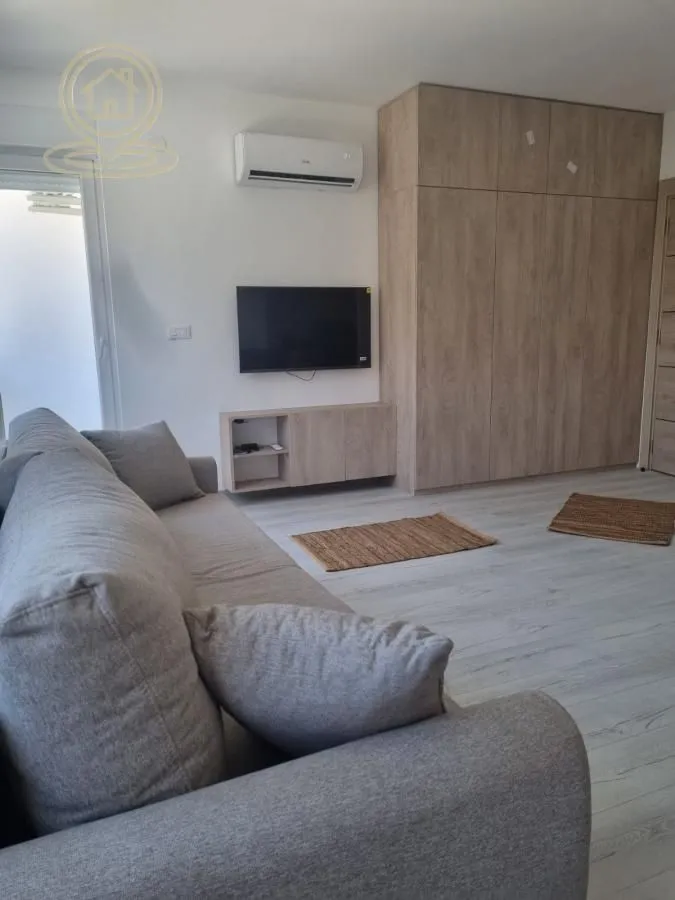 Prodaja, jednosoban stan, 33m², Pantelej, Niš