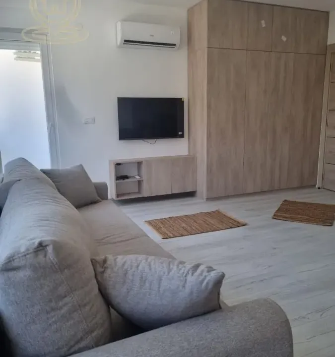 Prodaja, jednosoban stan, 33m², Pantelej, Niš