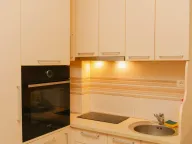 Izdavanje, dvosoban stan, 50m², Budva, Crna Gora - image 12