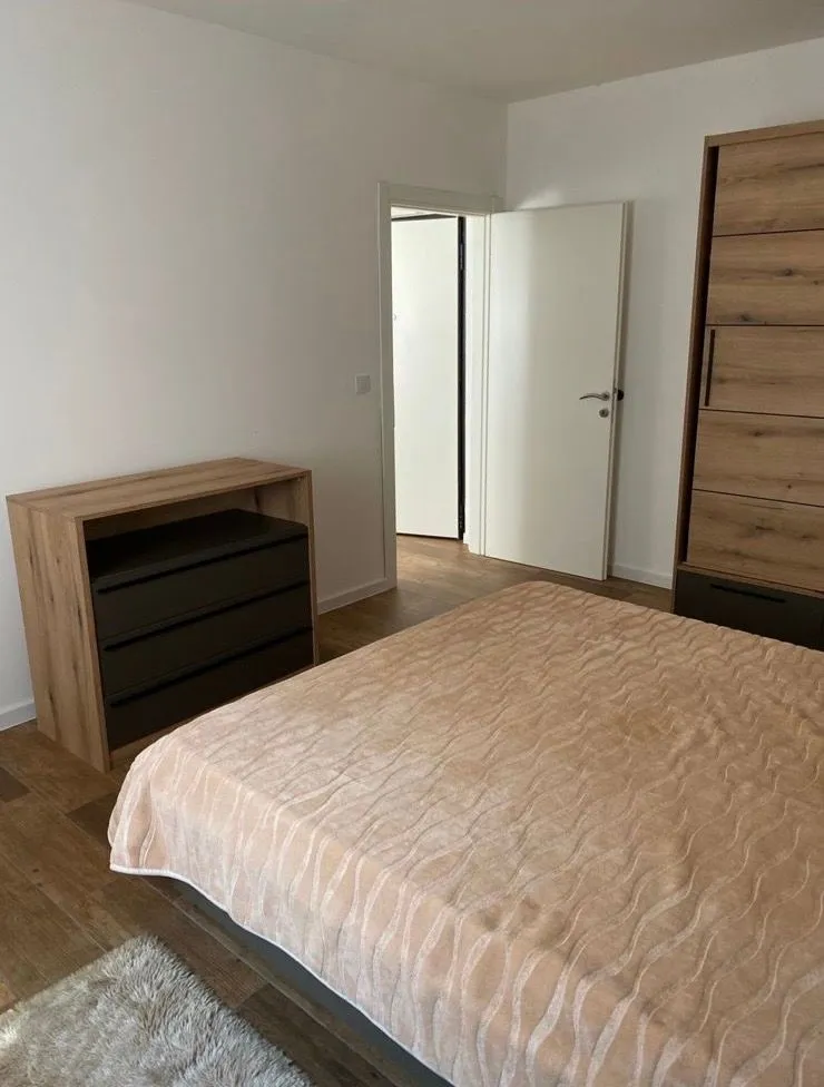 Izdavanje, jednosoban stan, 64m², Mažina, Tivat