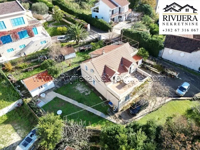 Prodaja, kuća, 210m², Dobrota, Kotor