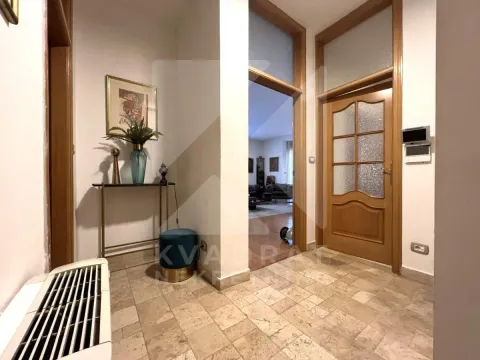 Prodaja, trosoban stan, 141m², Preko Morače, Podgorica - image 23