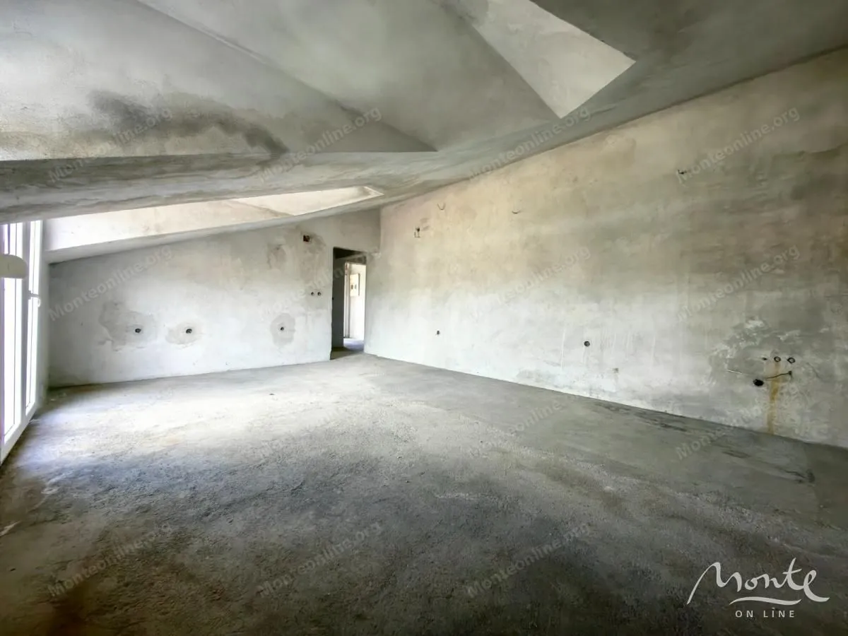 Prodaja, kuća, 385m², Donja Gorica, Podgorica