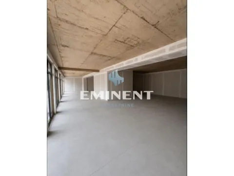 Izdavanje, poslovni prostor, 200m², Žarkovo, Beograd - image 4