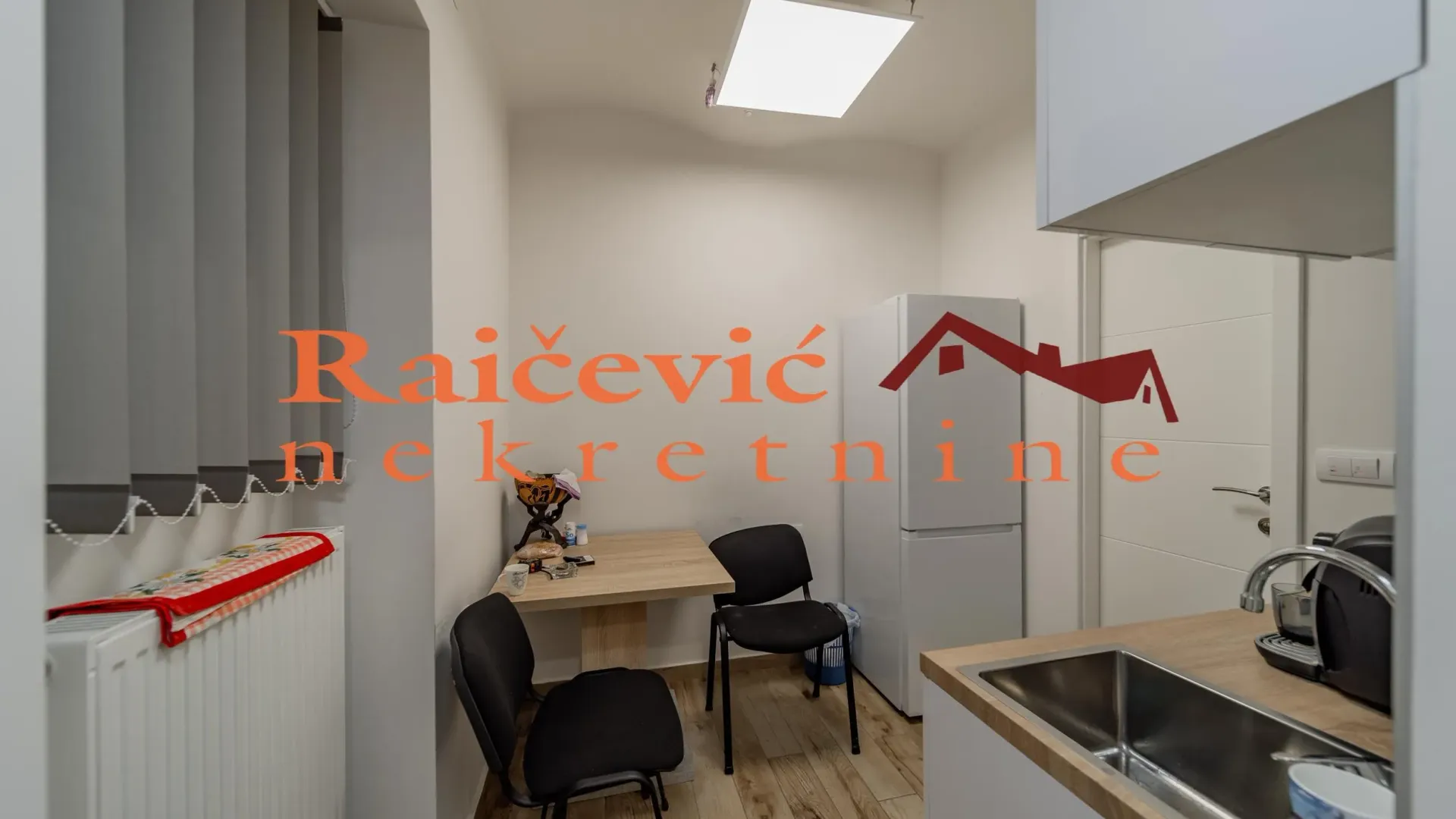 Prodaja, četvorosoban stan, 84m², Stari Grad, Beograd