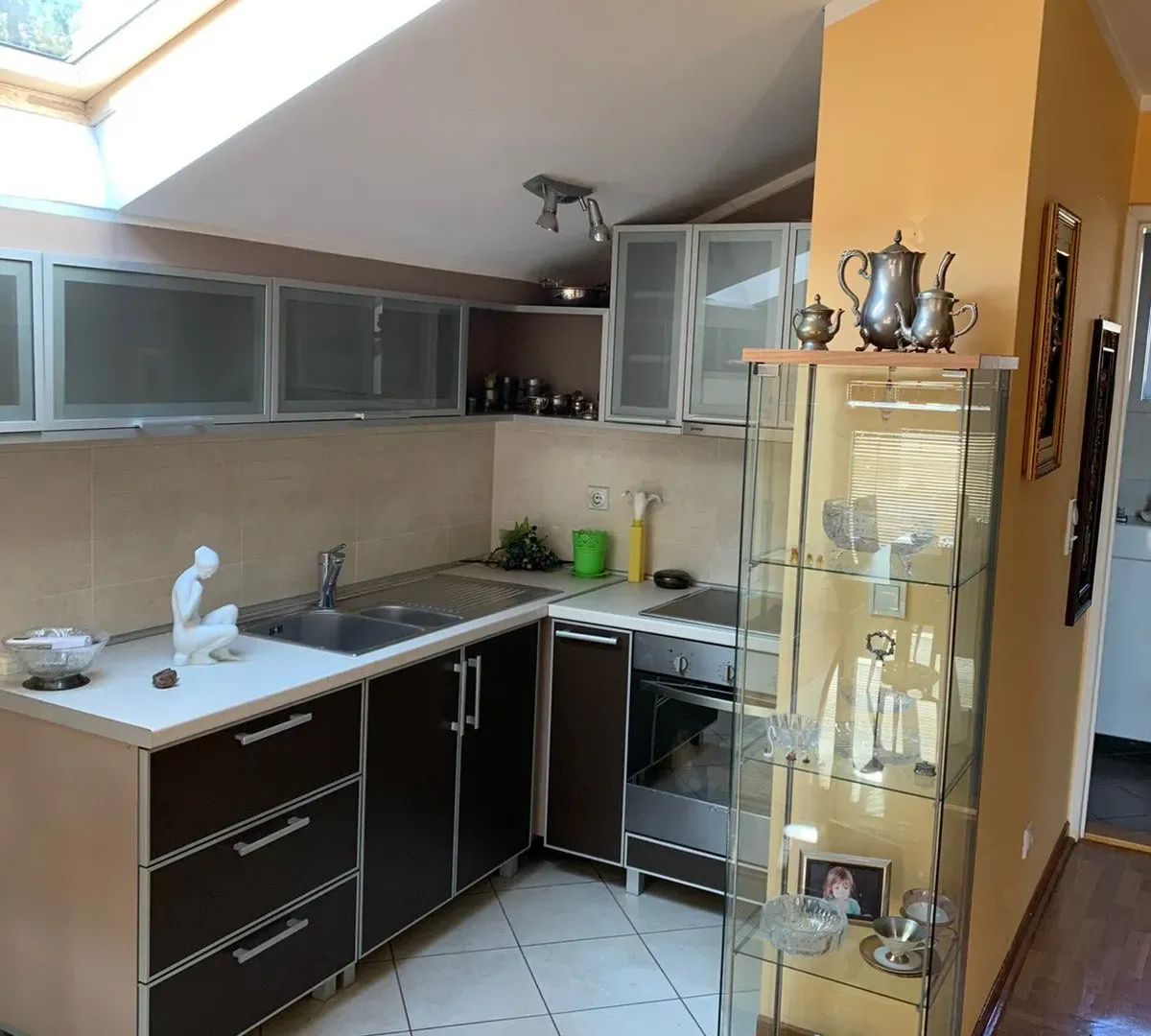 Sale, house, 370m², Sopot, Beograd