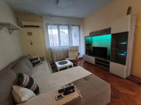 Rent, two bedroom apartment, 44m², Vojna Bolnica, Niš - image 1