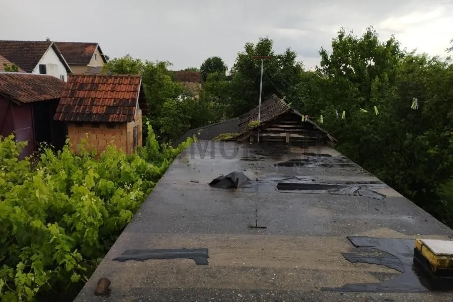 Prodaja, kuća, 220m², Centar, Stara Pazova