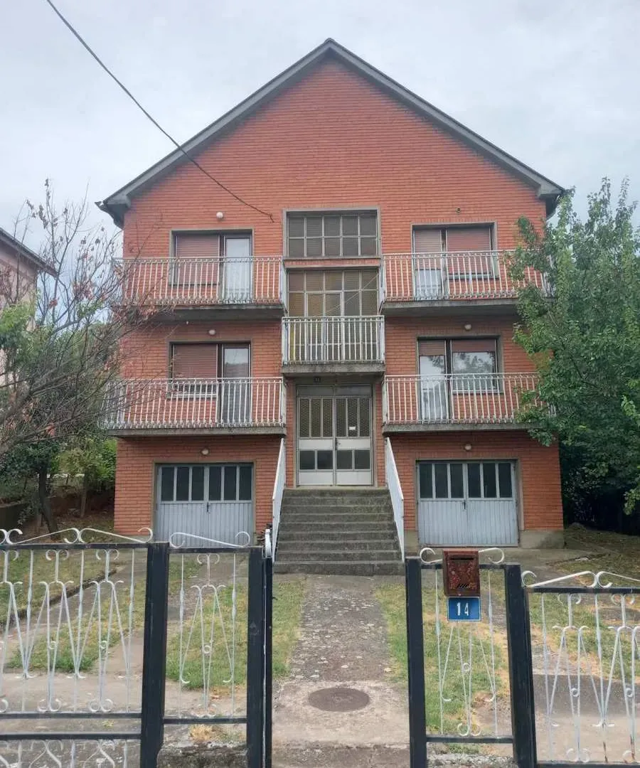 Sale, house, 388m², Boljevac, Srbija