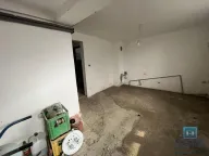 Prodaja, kuća, 400m², Centar, Jagodina - image 22