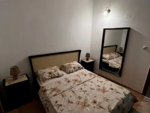 Izdavanje, trosoban stan, 84m², Mažina, Tivat - image 13