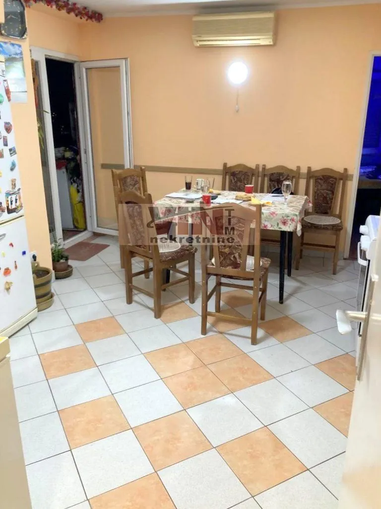 Sale, two bedroom apartment, 70m², Novi Beograd Sve Podlokacije, Beograd